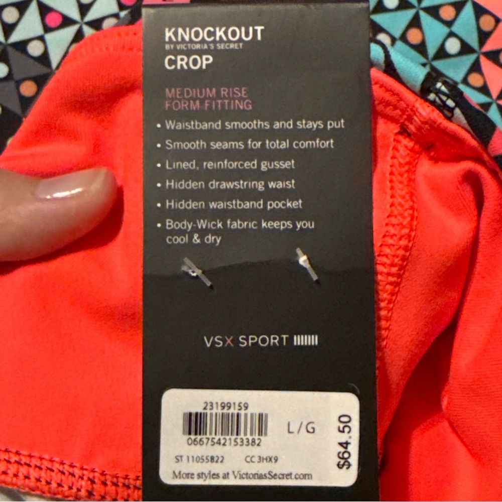 Victoria's Secret VSX Sport Knockout Crop Medium Rise, Geometric, Size Large (L) - Picture 9 of 10